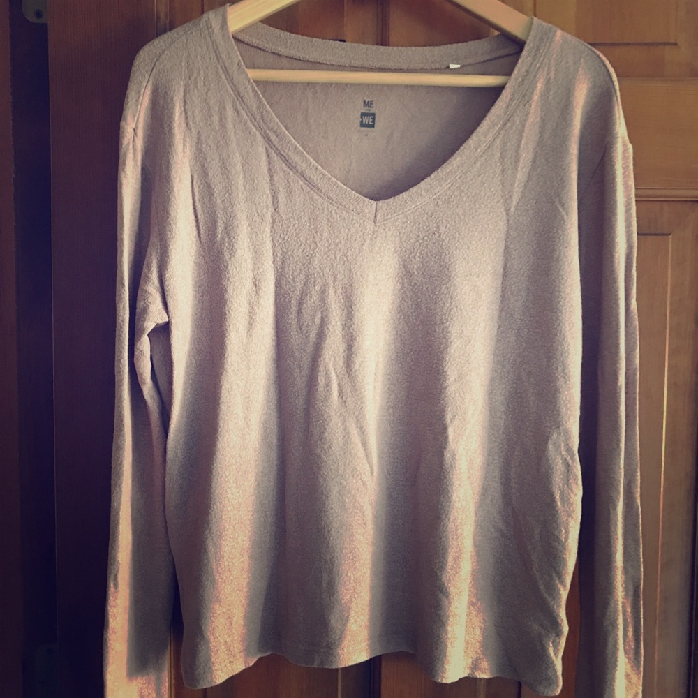 ❄️ Soft blush V neck sweater